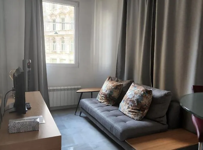 Elegant Cozy